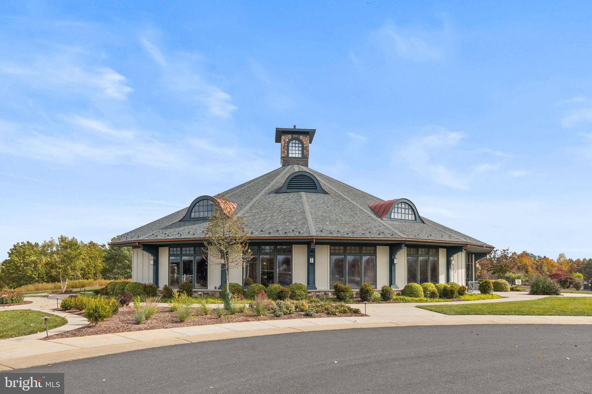 LAKE FREDERICK - Residential