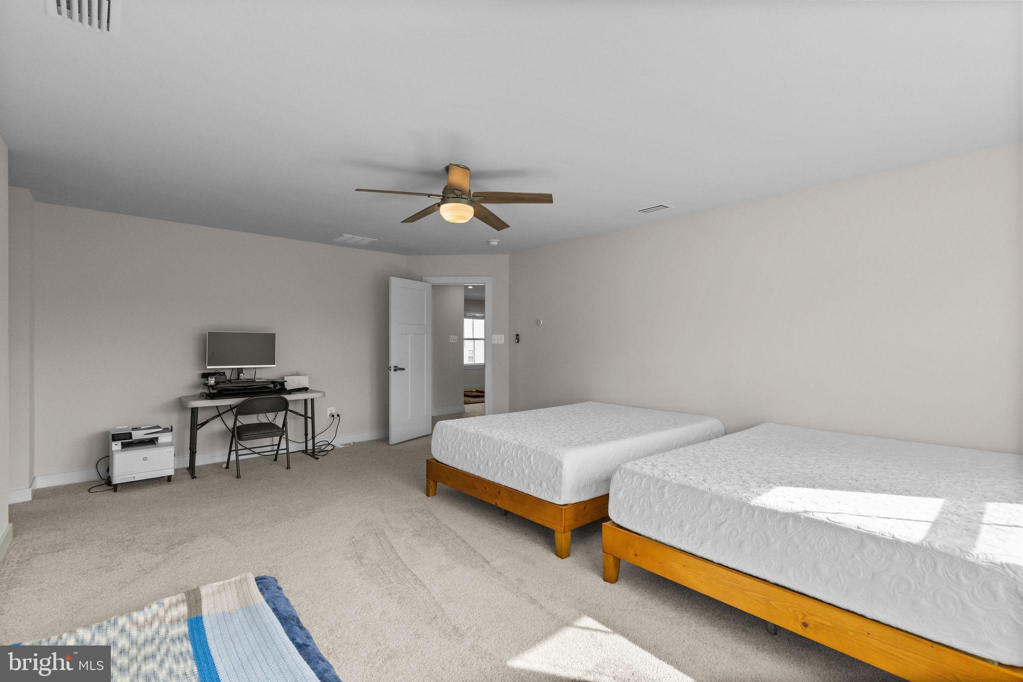 LAKE FREDERICK - Residential