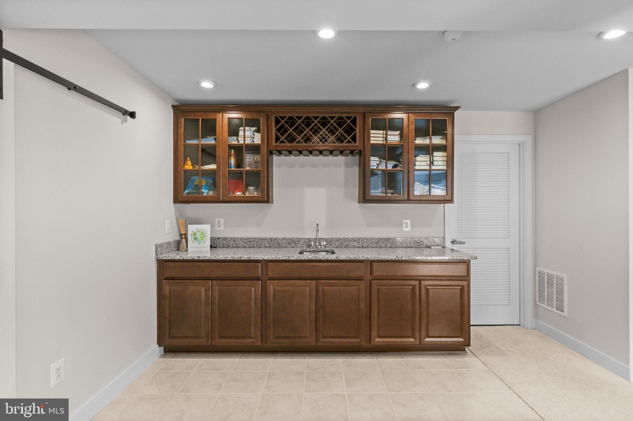 LAKE FREDERICK - Residential