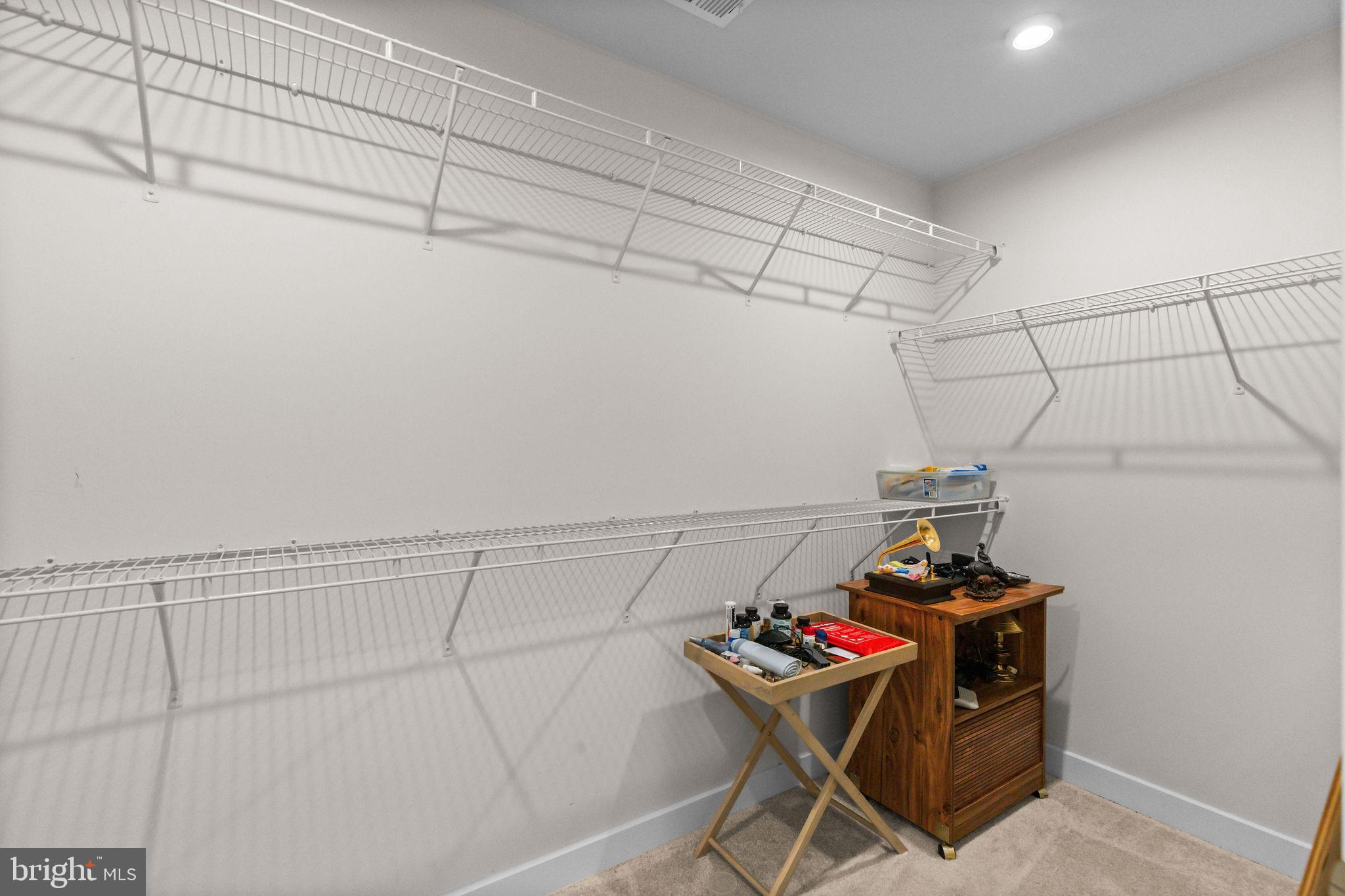 LAKE FREDERICK - Residential