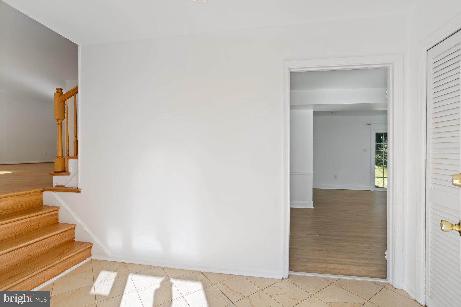 POTOMAC WOODS - Residential Lease