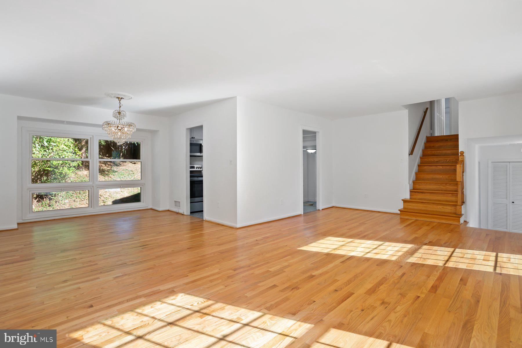 POTOMAC WOODS - Residential Lease