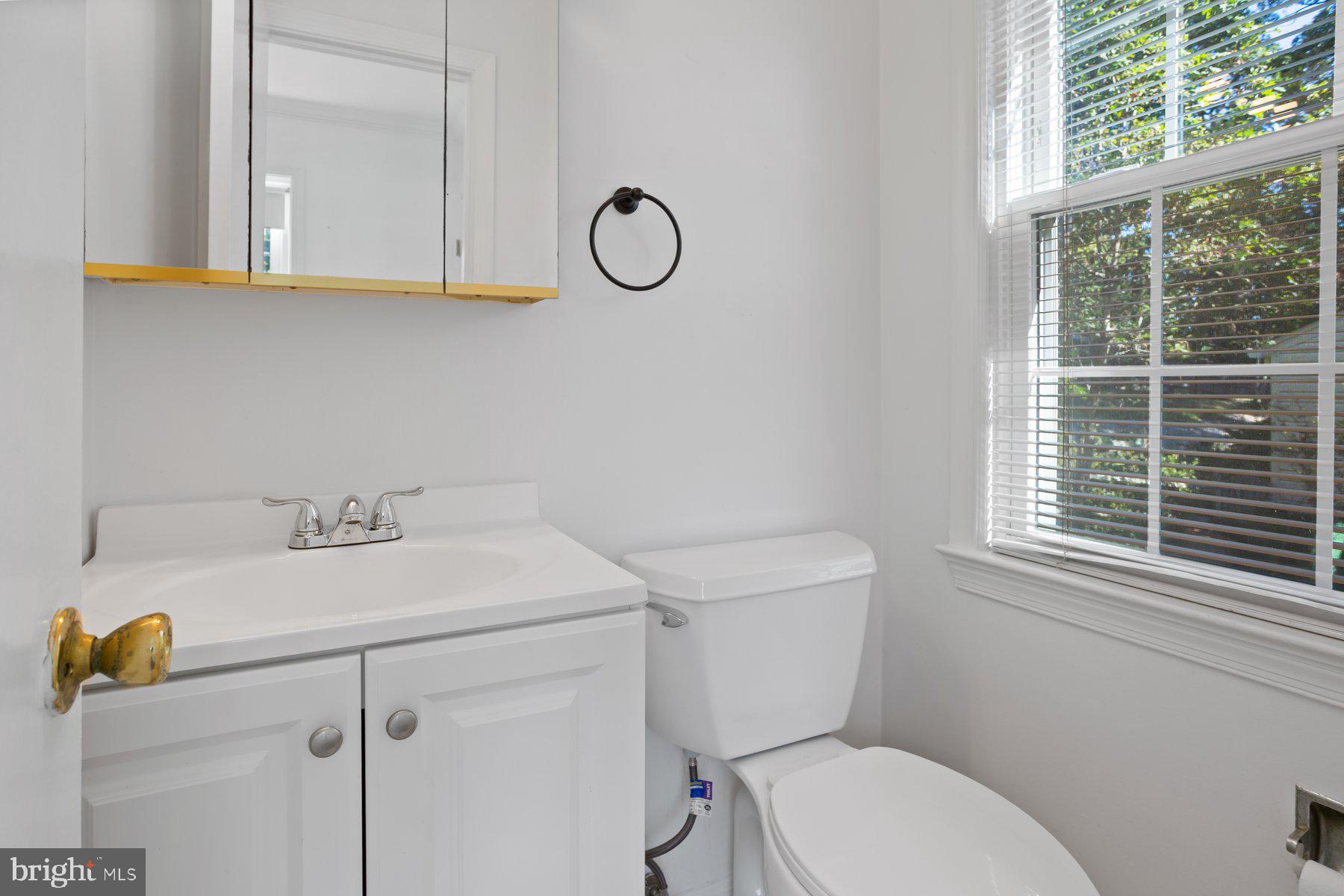 POTOMAC WOODS - Residential Lease