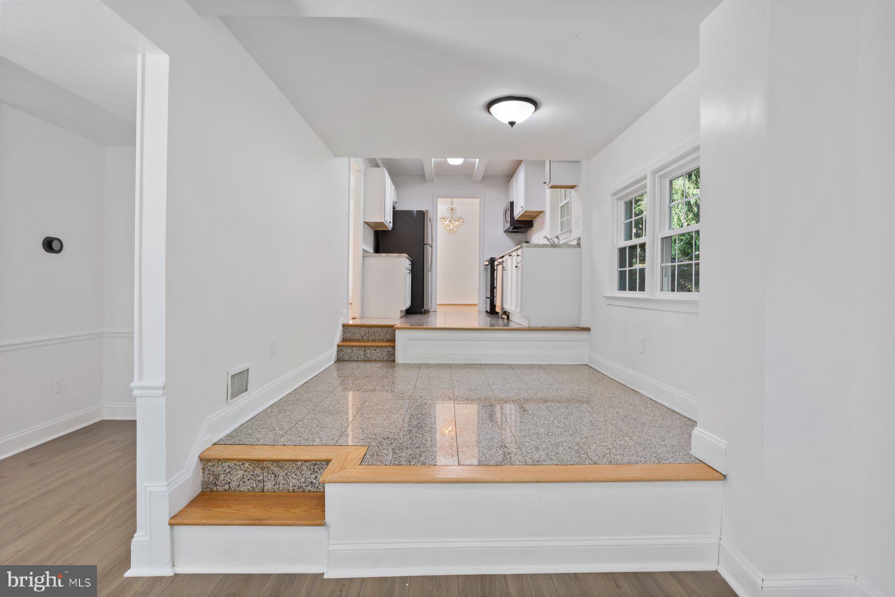 POTOMAC WOODS - Residential Lease