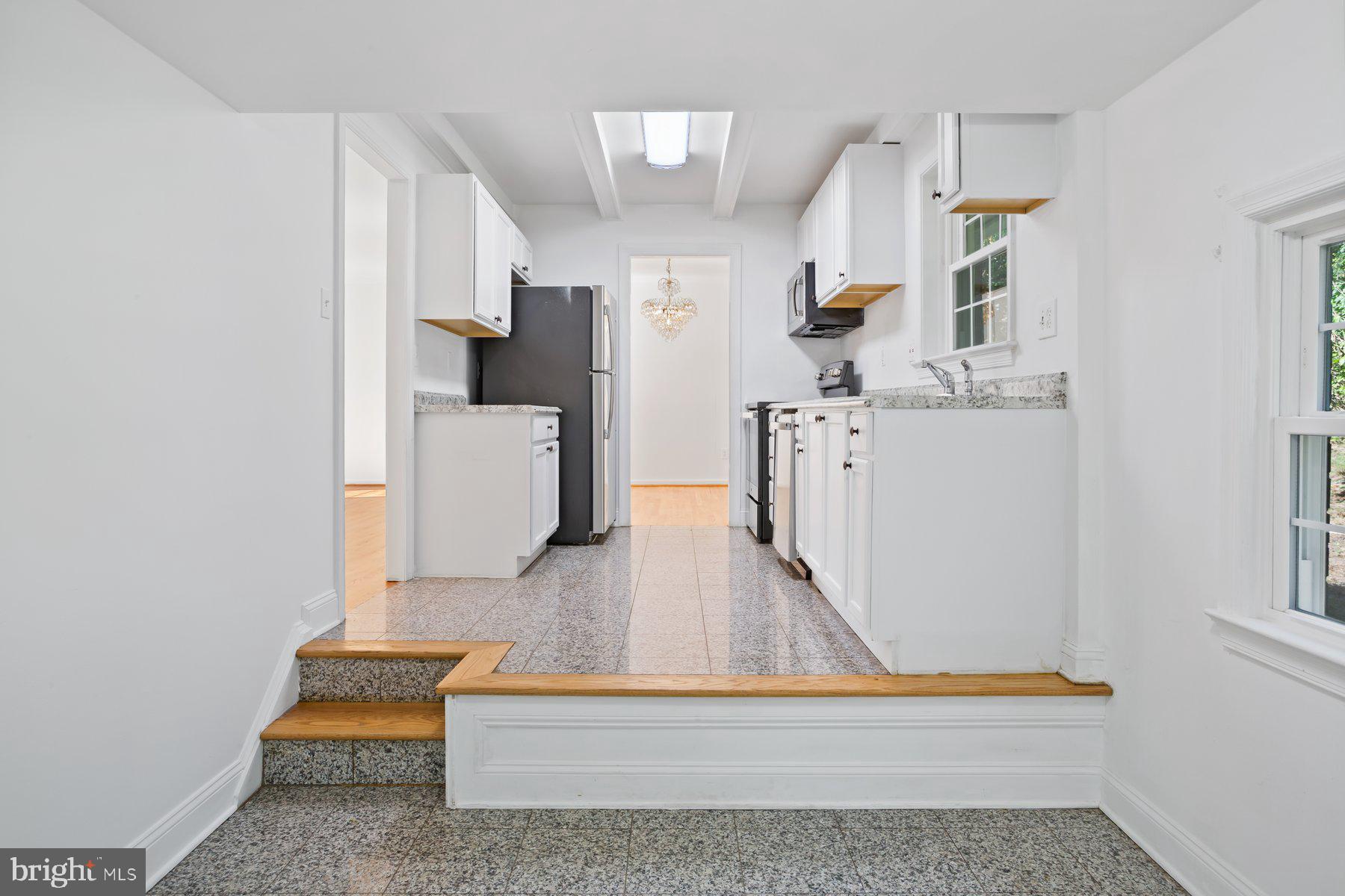 POTOMAC WOODS - Residential Lease