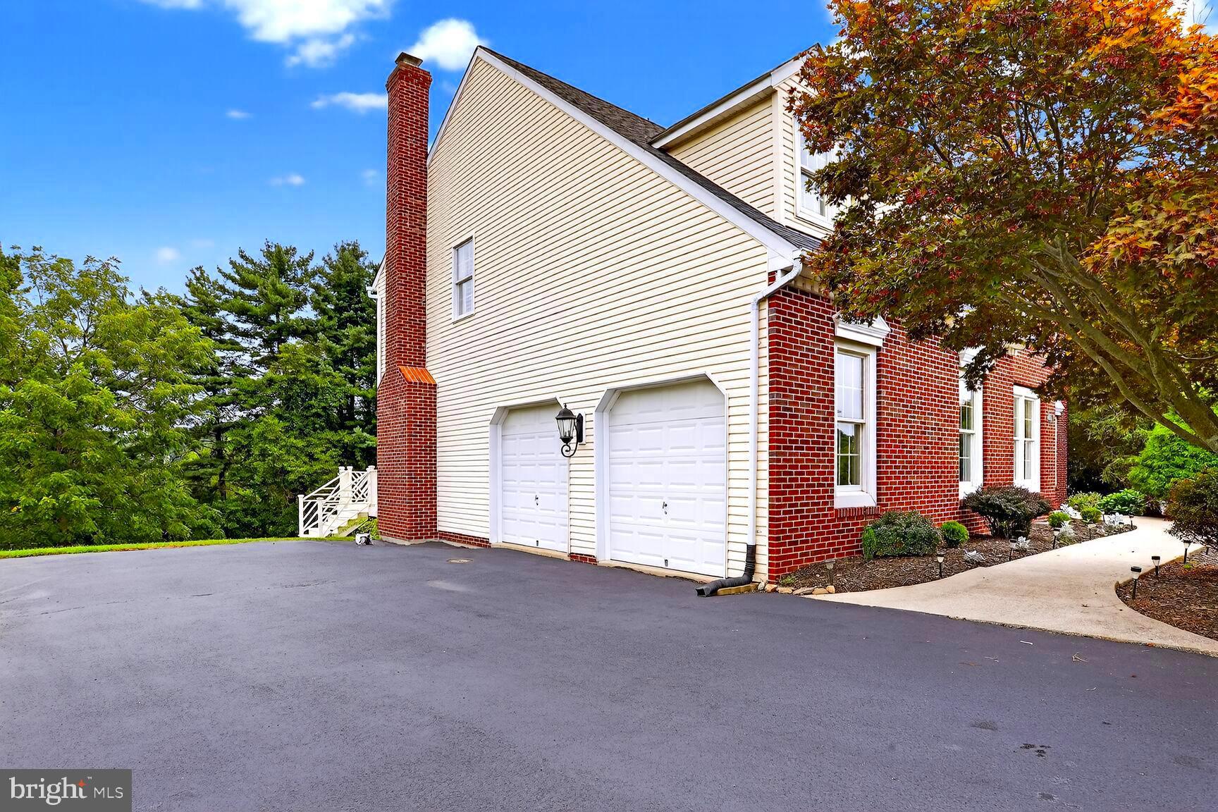 1744 PEPPERMINT LANE