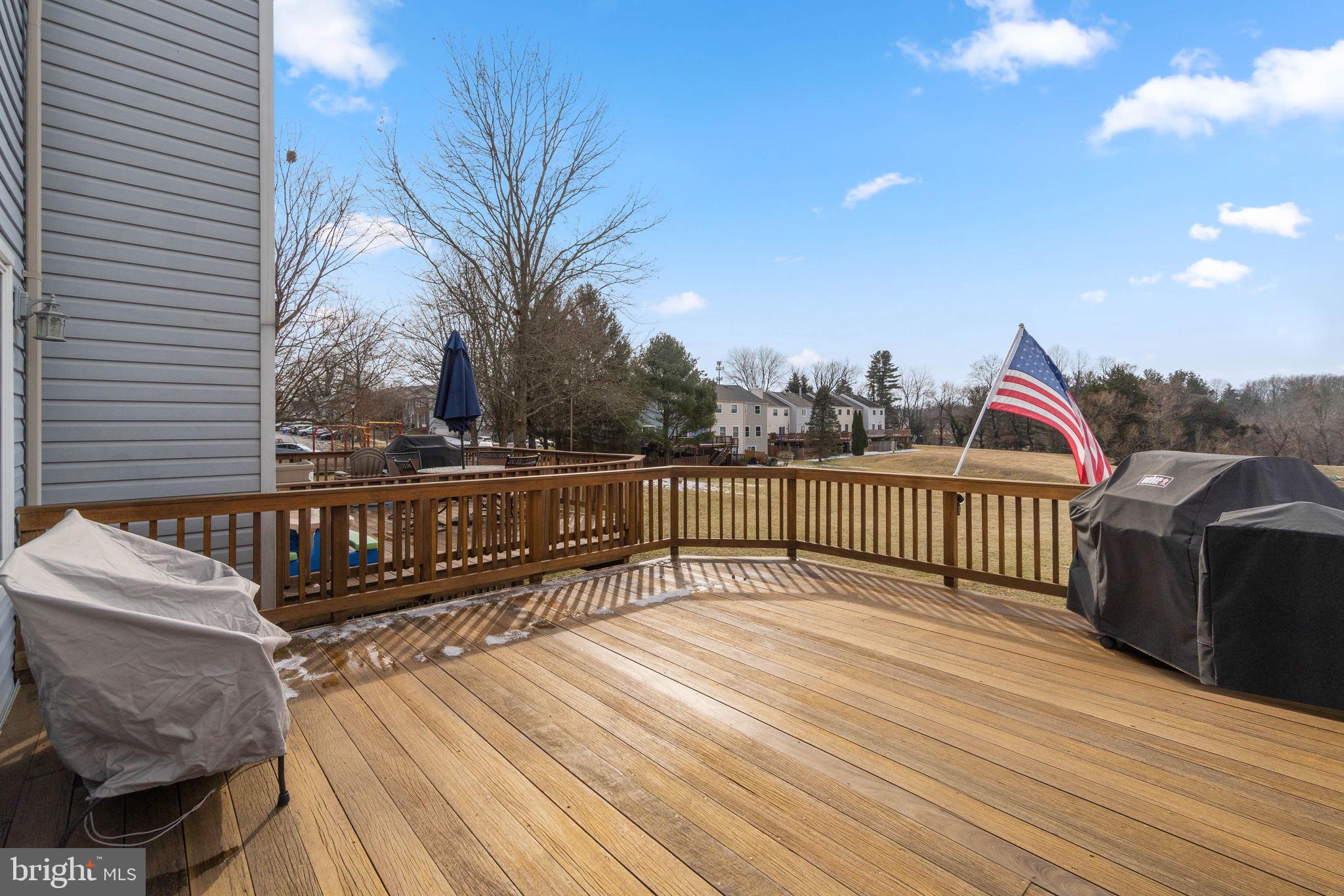 ASHTON VILLAGE - Residential