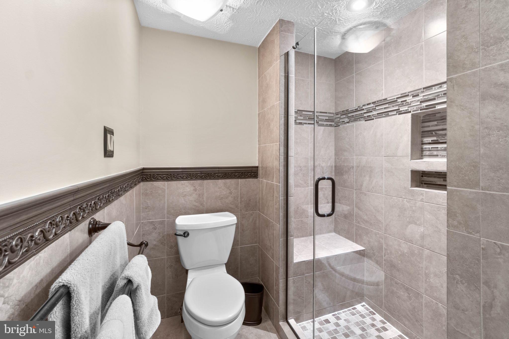 ASHTON VILLAGE - Residential