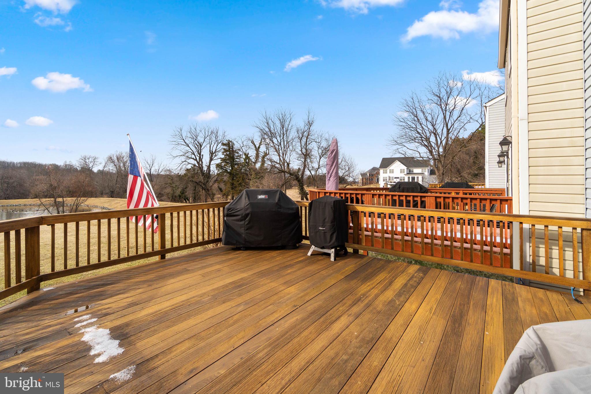 ASHTON VILLAGE - Residential