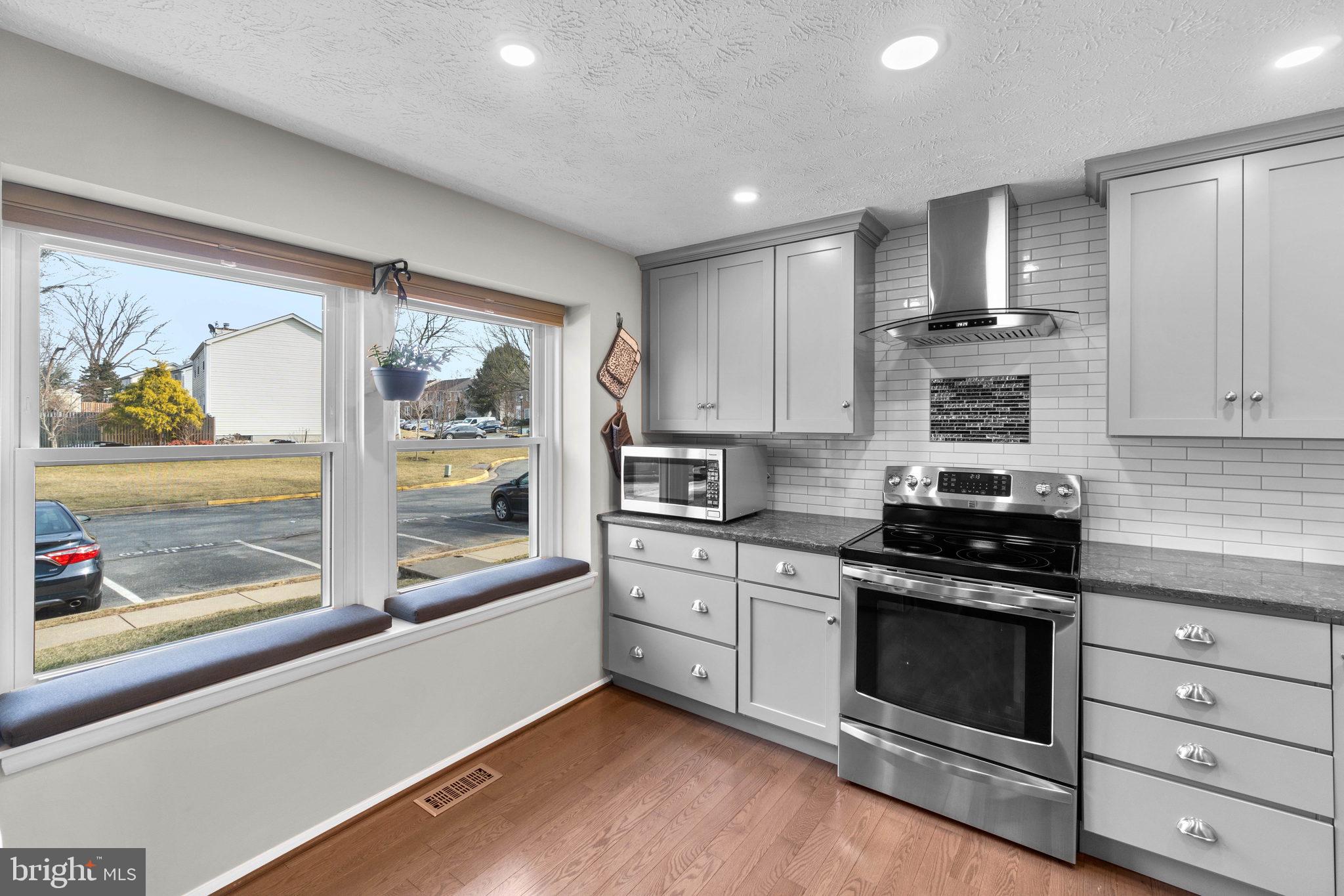 ASHTON VILLAGE - Residential