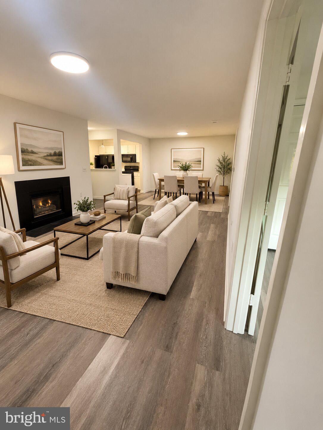 10022 VANDERBILT CIRCLE 3-13