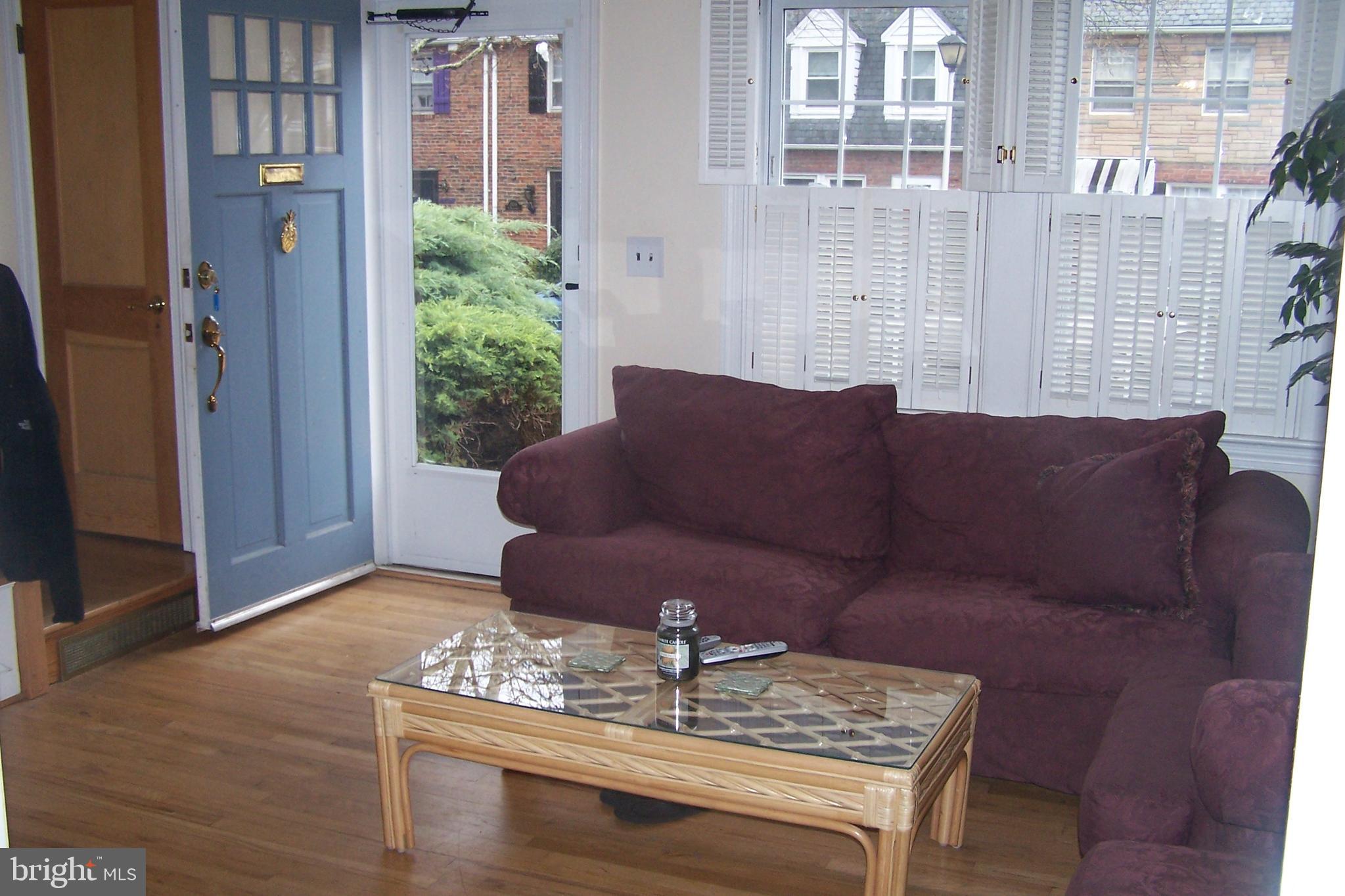 GLEBEWOOD VILLAGE - Residential Lease