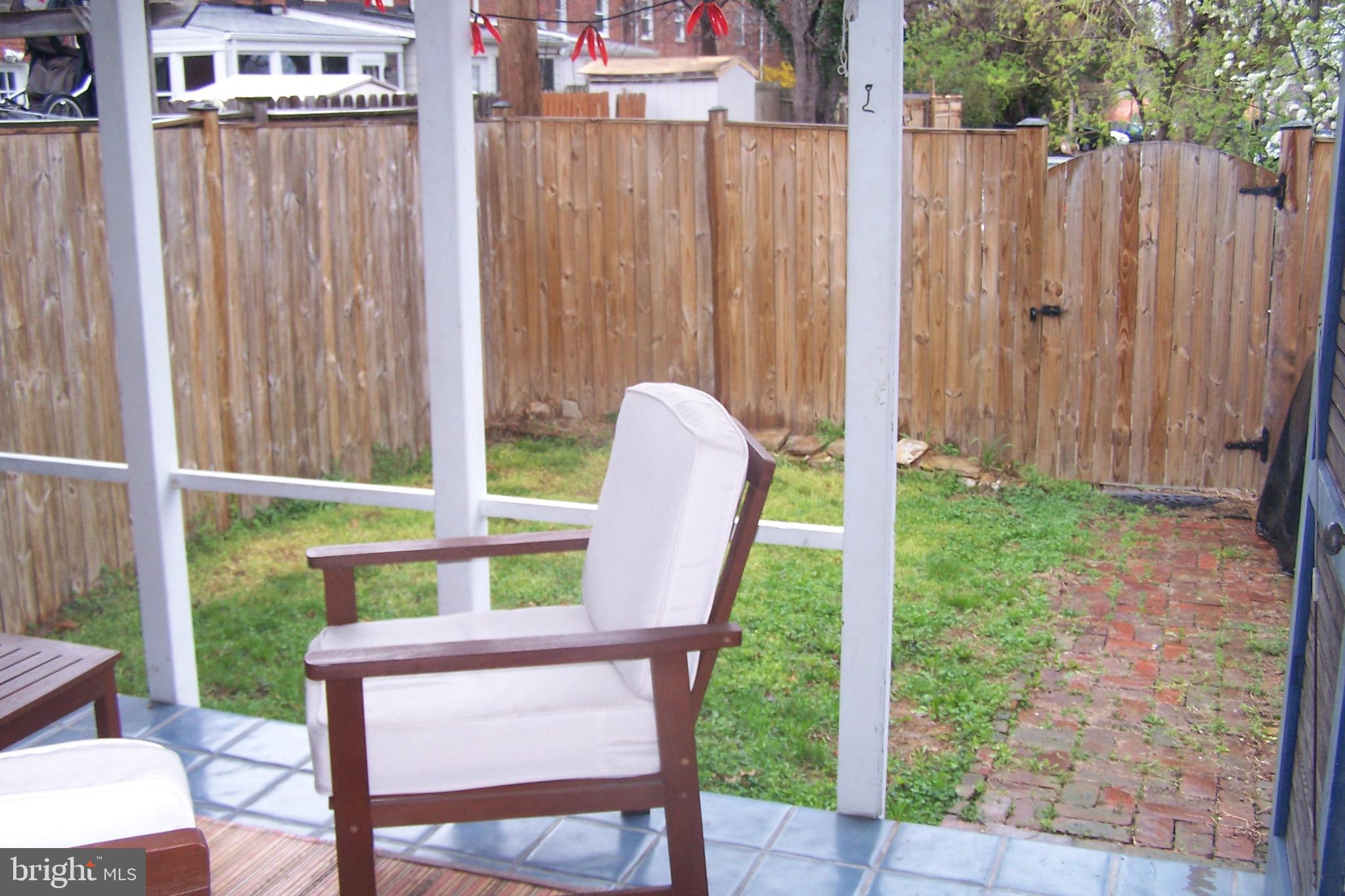 GLEBEWOOD VILLAGE - Residential Lease