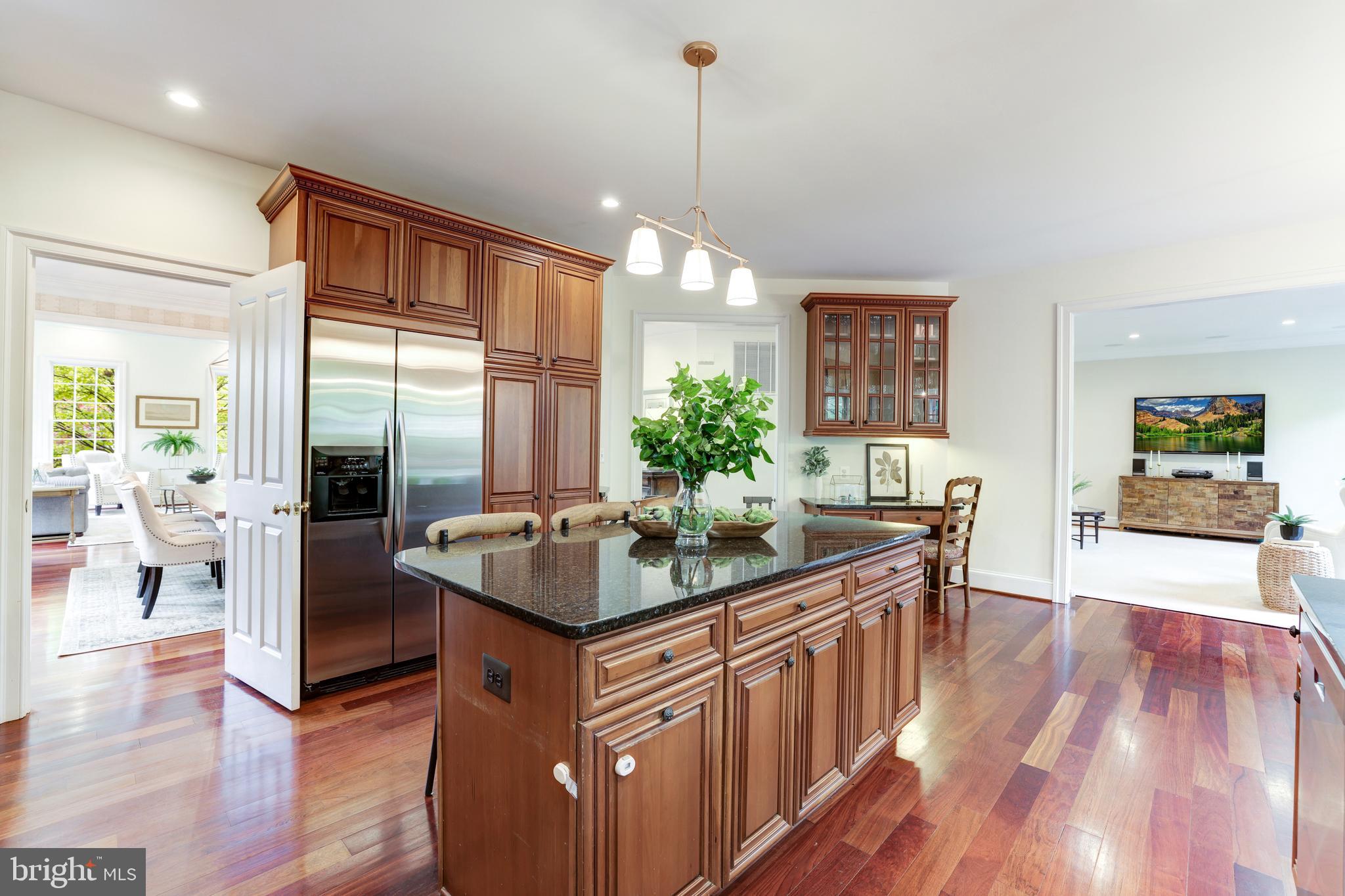 BELLEVUE FOREST - Residential