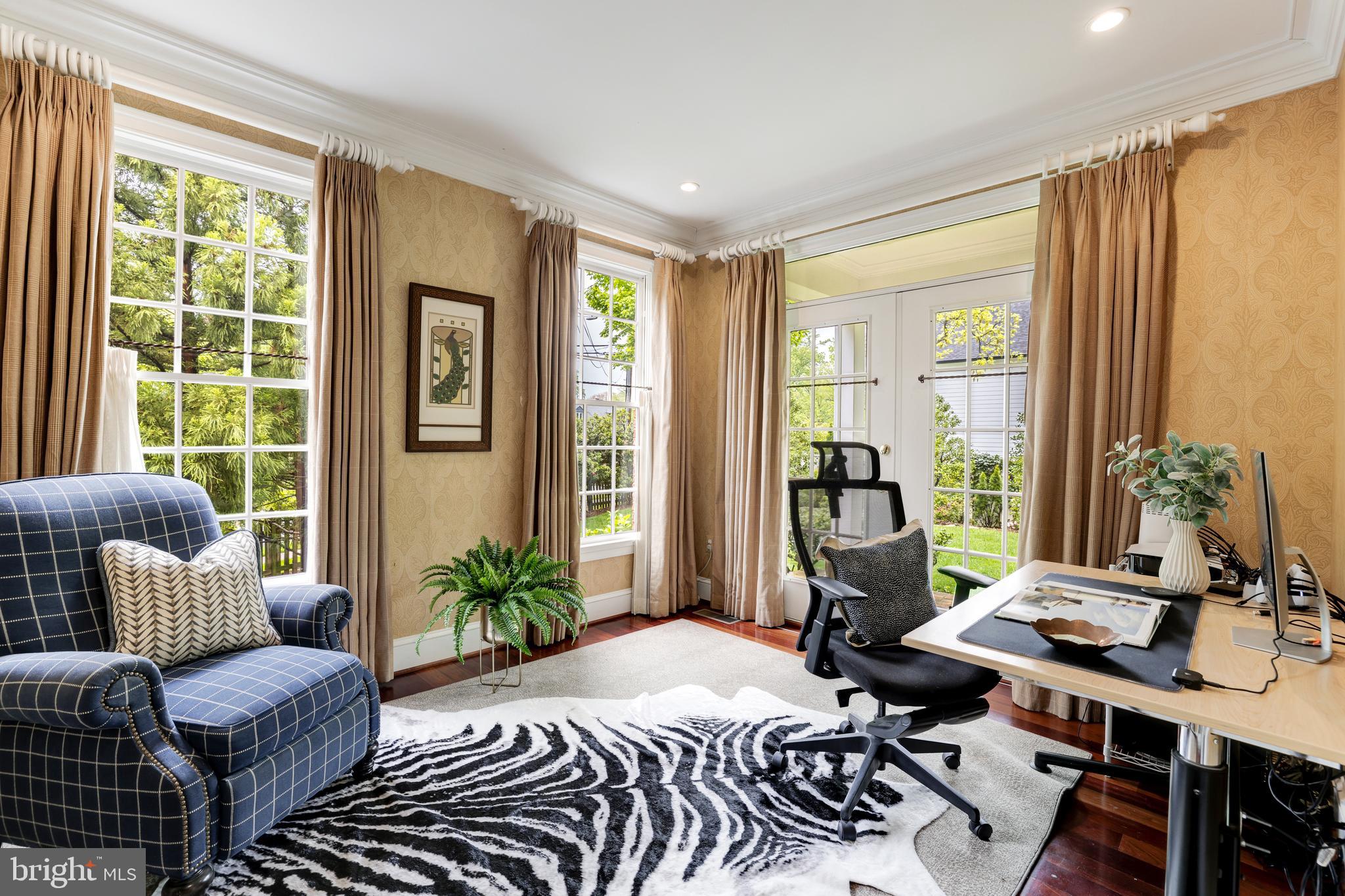 BELLEVUE FOREST - Residential