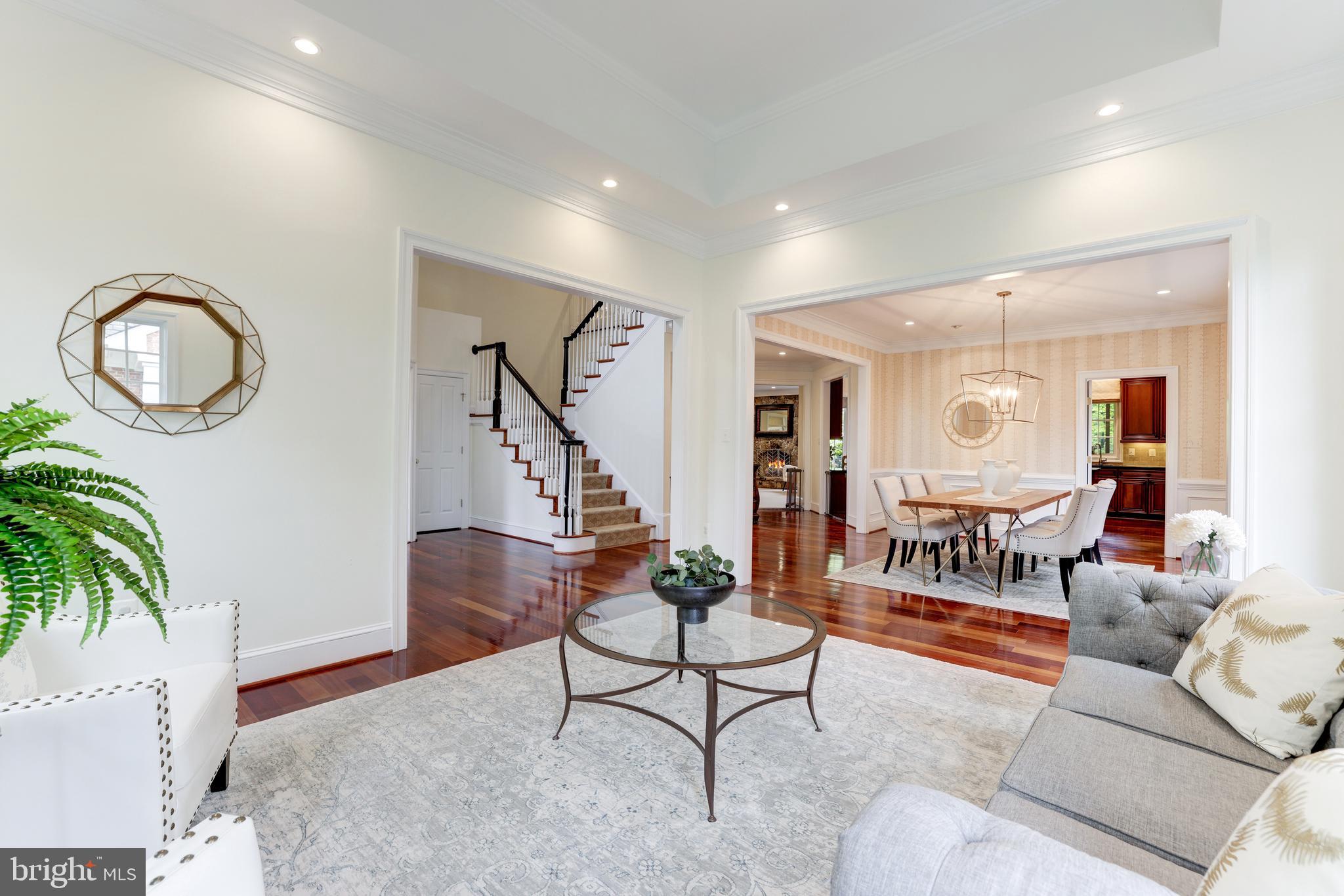 BELLEVUE FOREST - Residential