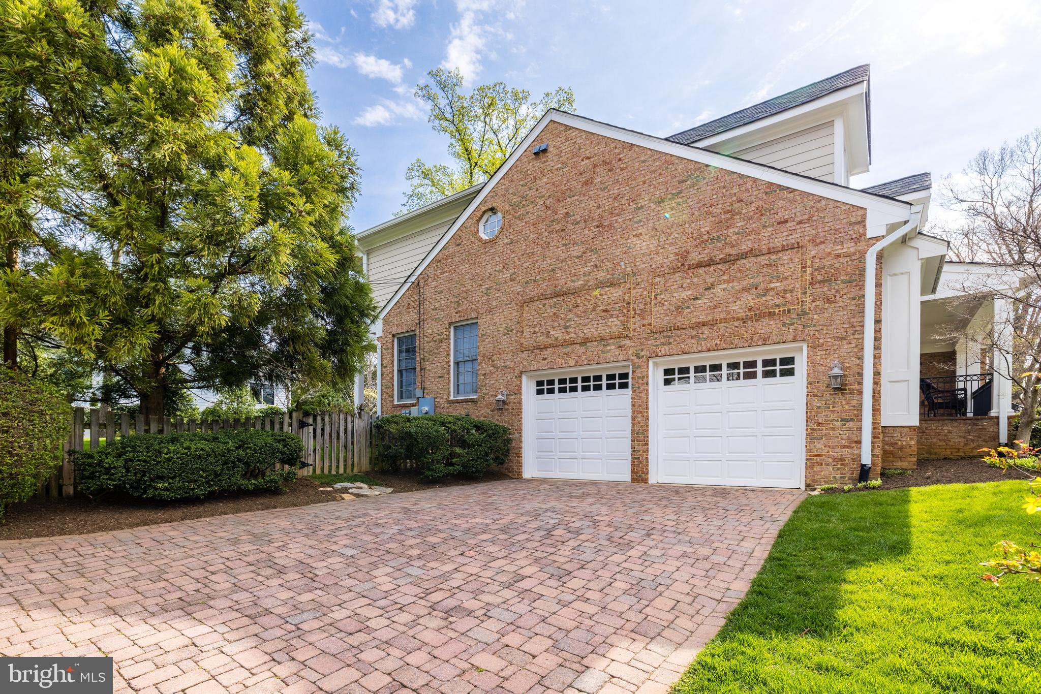 BELLEVUE FOREST - Residential