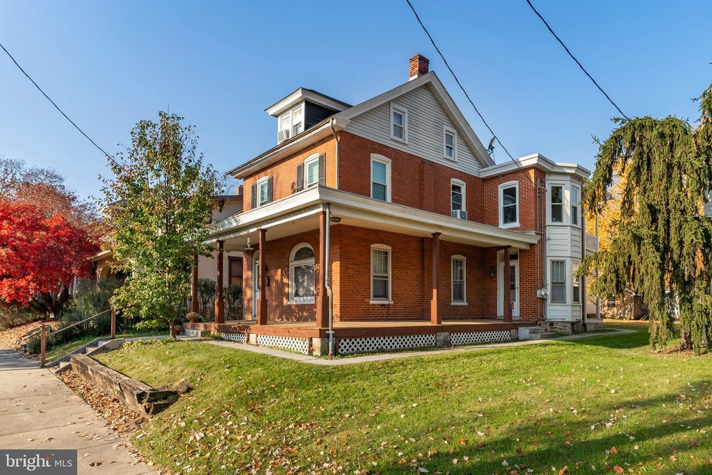 Photo of 124 N 6th Street, Denver, PA 17517 (MLS # PALA2043886)