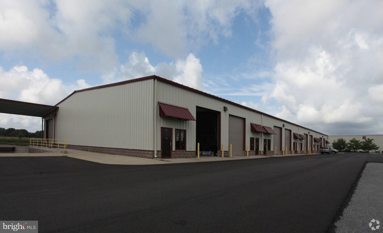 141 & 151 SCHOONER LANE