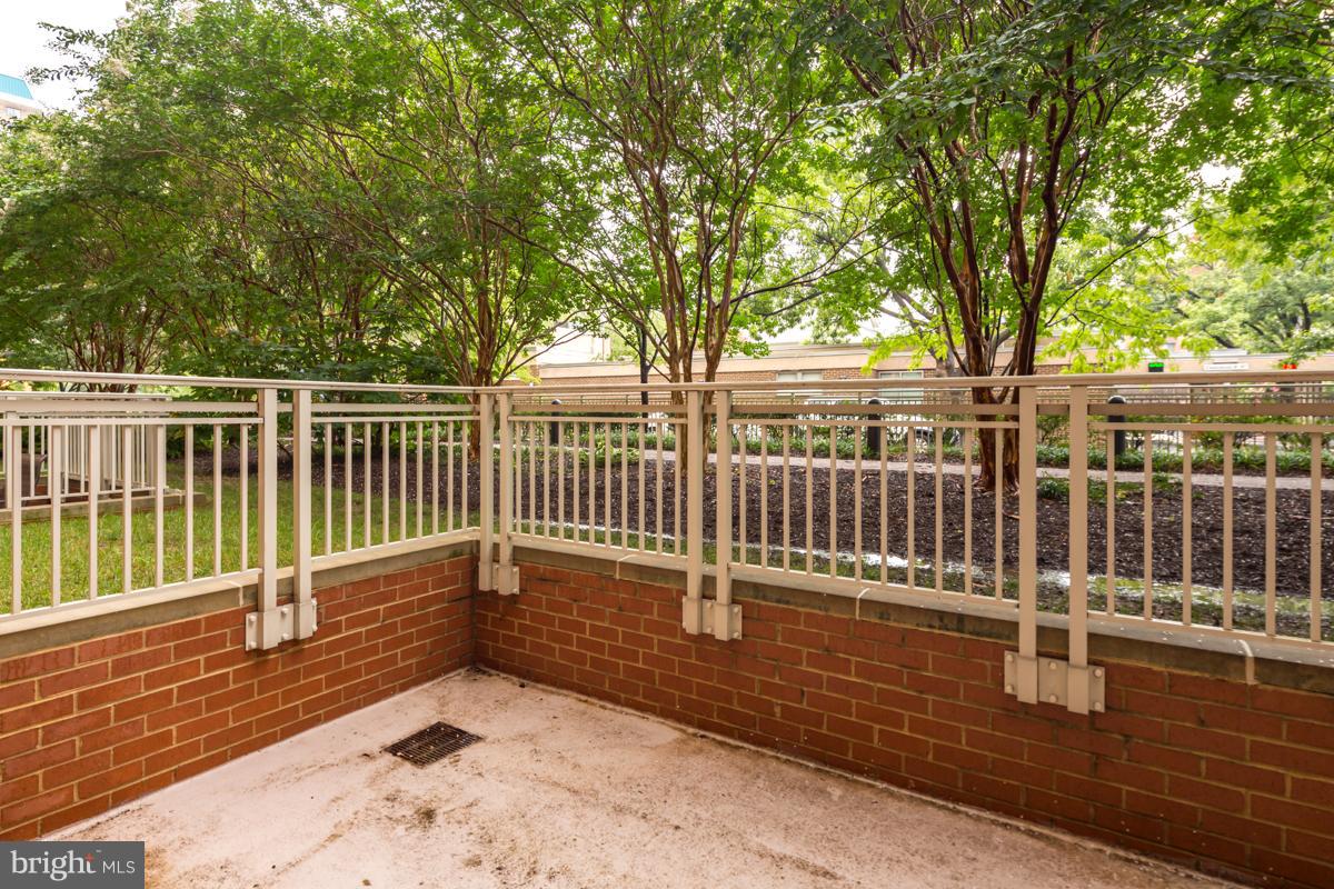 BALLSTON - Residential Lease