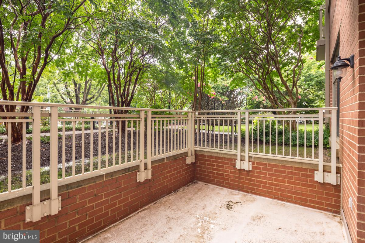 BALLSTON - Residential Lease