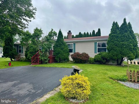 73 RUSTIC DRIVE SHIPPENSBURG PA 17257
