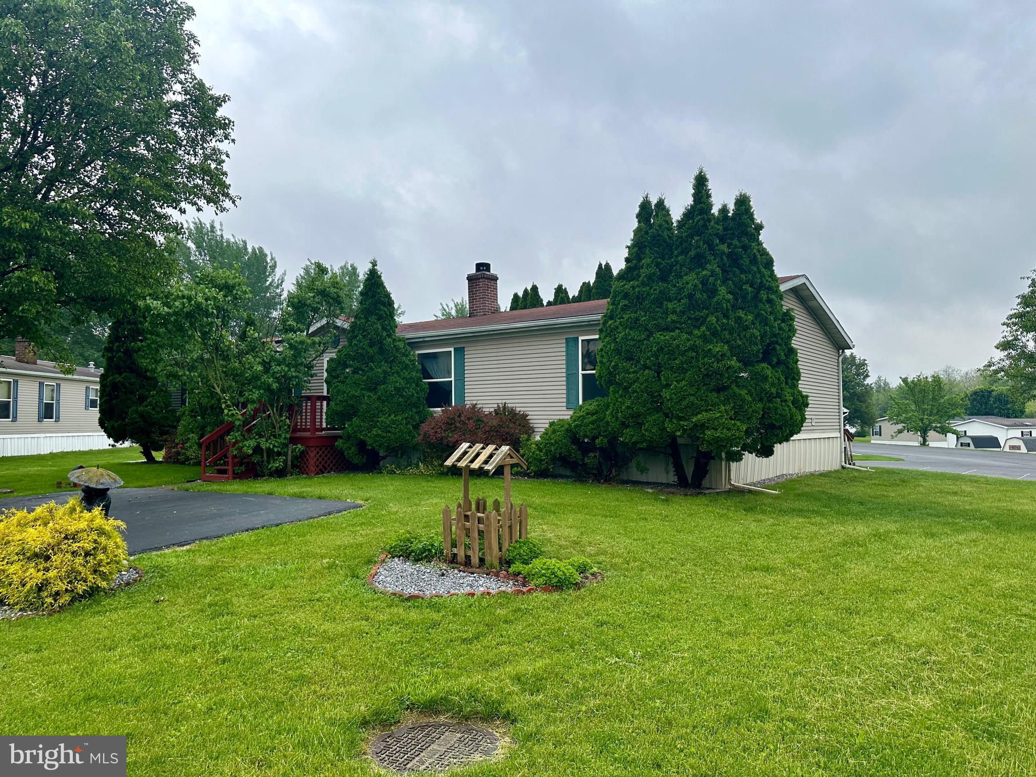 73 RUSTIC DRIVE