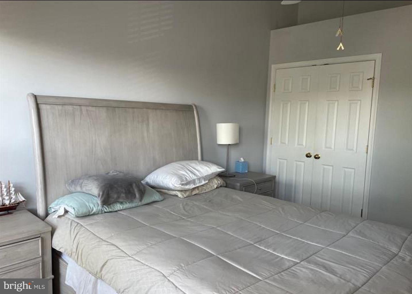 POTTERS GLEN - Residential Lease