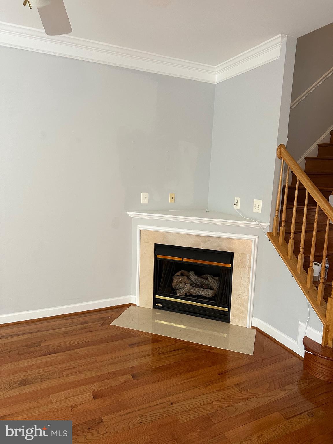 POTTERS GLEN - Residential Lease