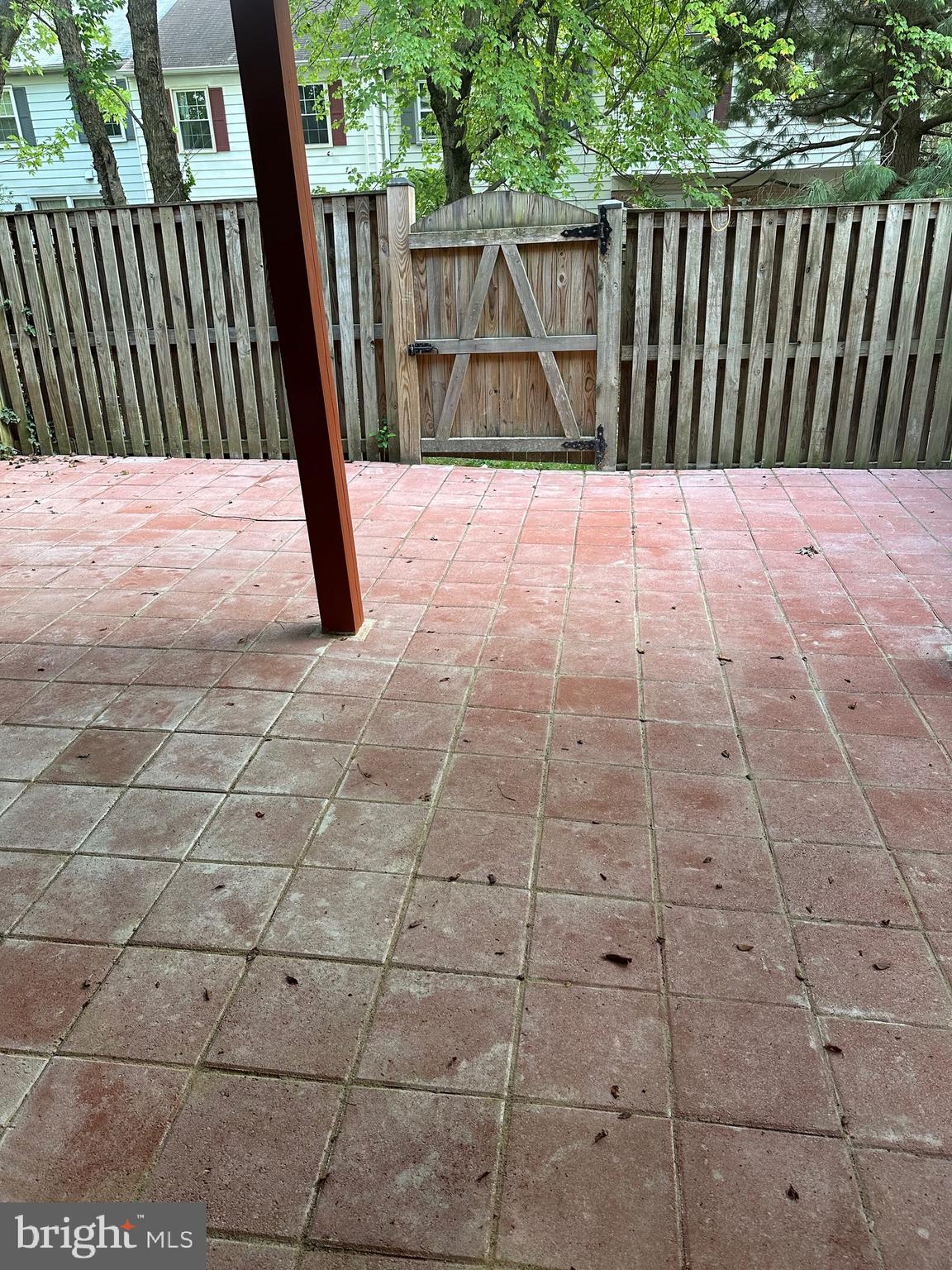 POTTERS GLEN - Residential Lease