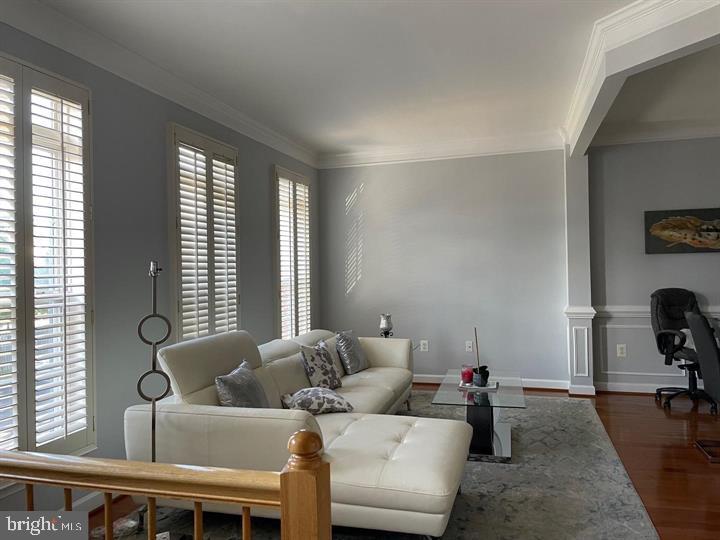 POTTERS GLEN - Residential Lease