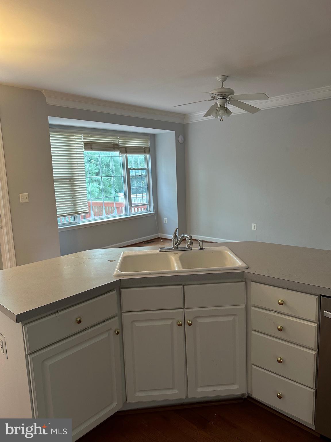 POTTERS GLEN - Residential Lease