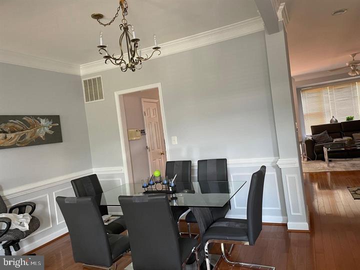 POTTERS GLEN - Residential Lease