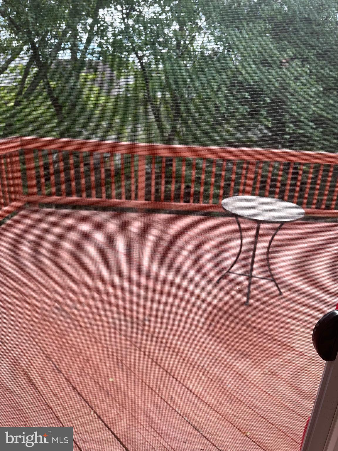 POTTERS GLEN - Residential Lease