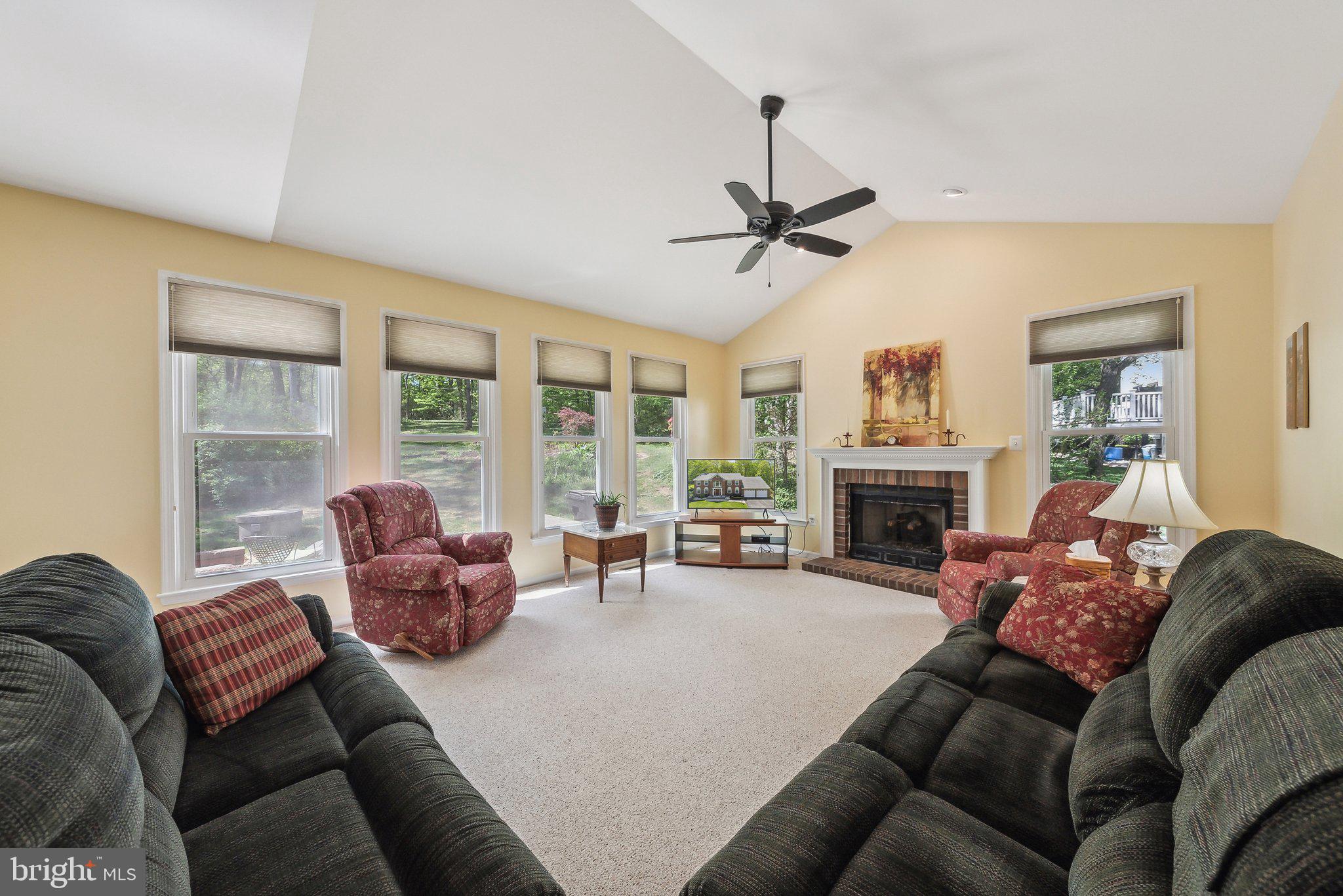 BARRINGTON OAKS - Residential