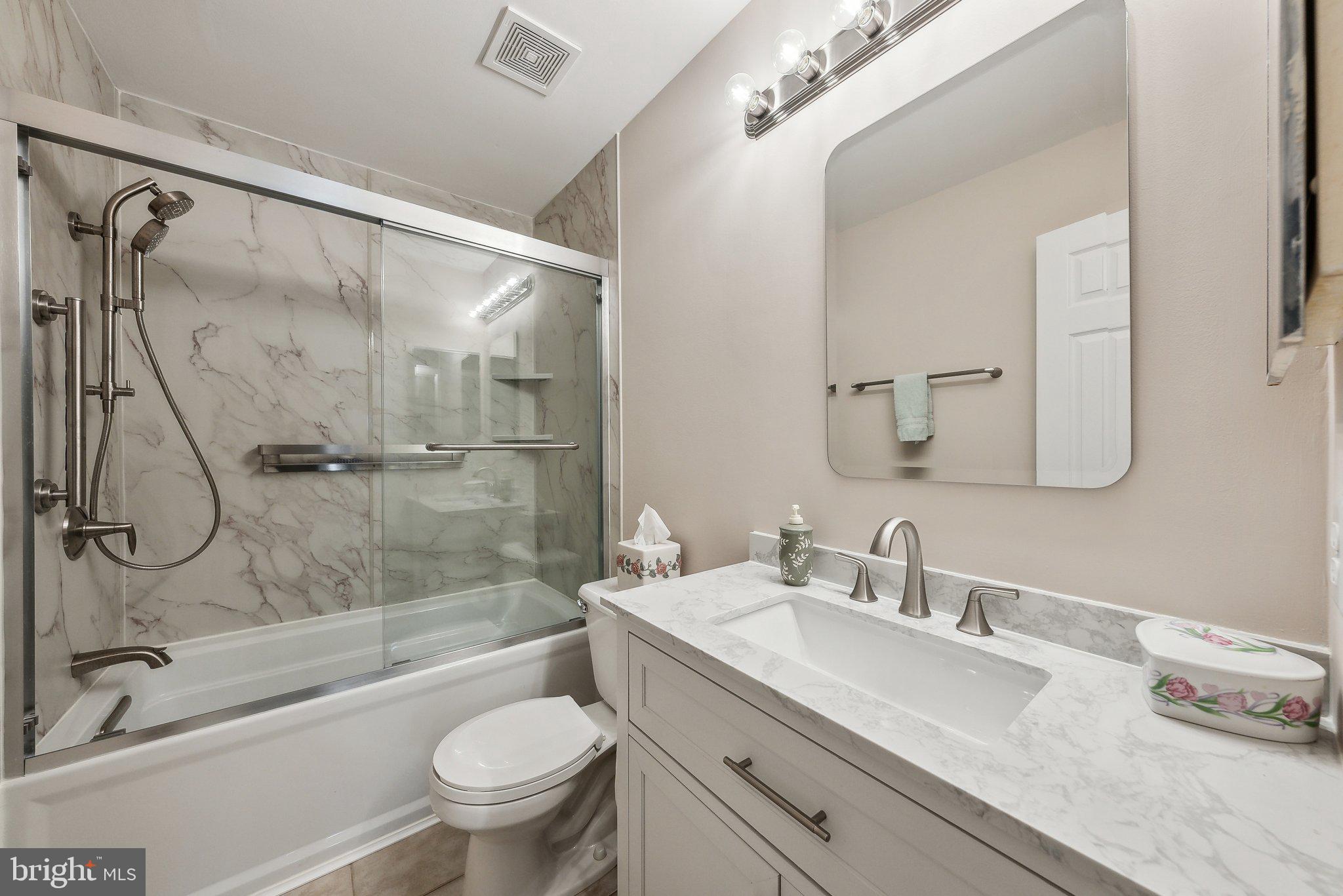 BARRINGTON OAKS - Residential