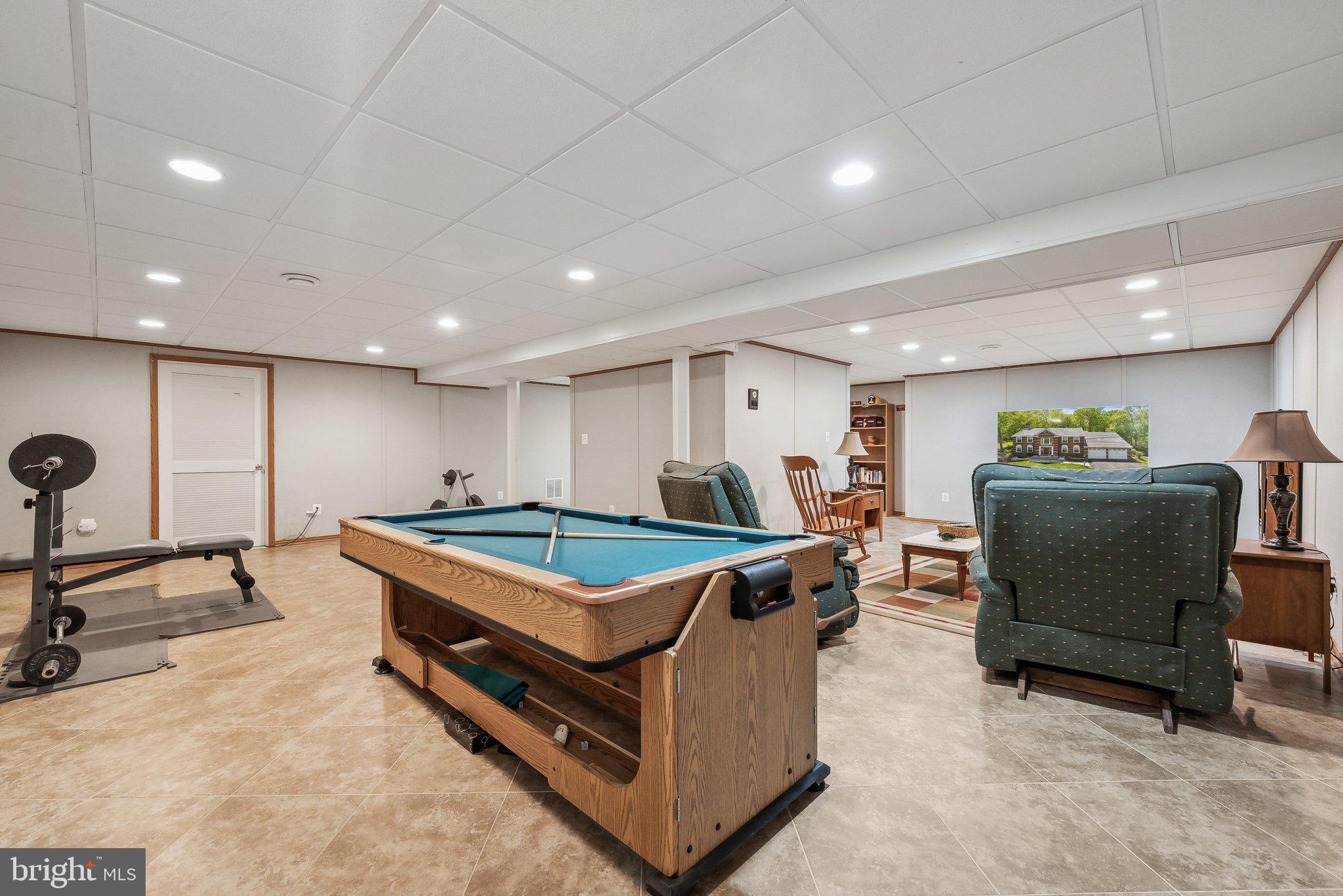 BARRINGTON OAKS - Residential