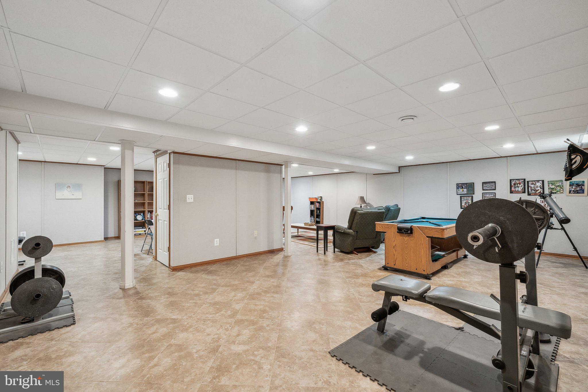 BARRINGTON OAKS - Residential