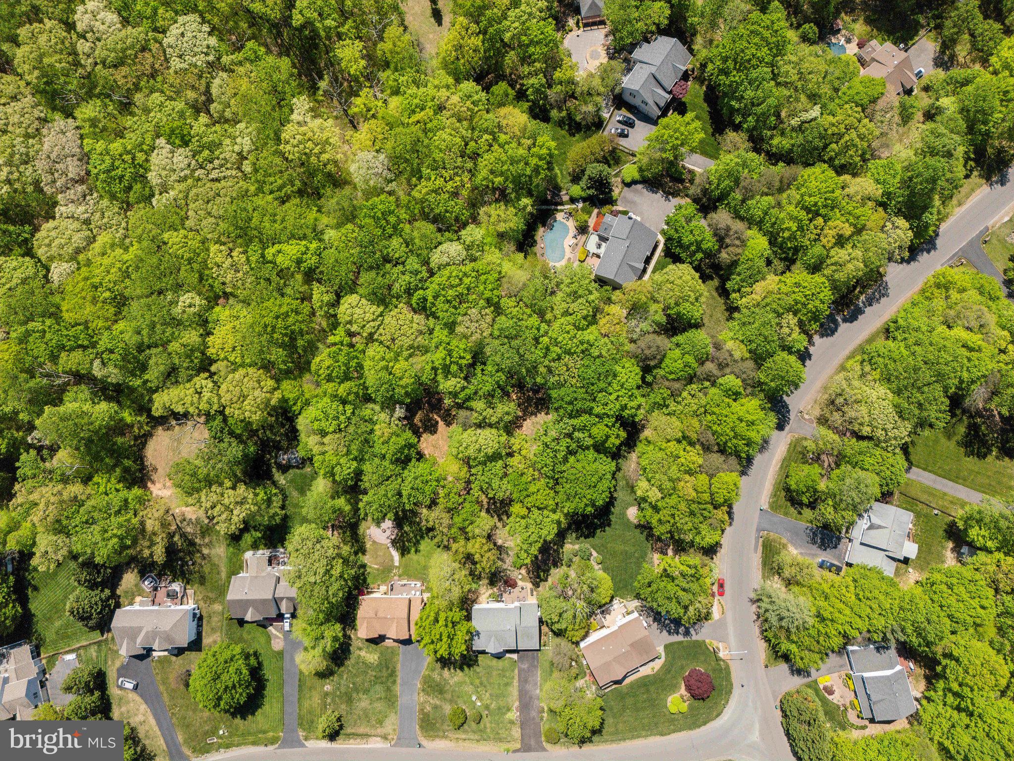 BARRINGTON OAKS - Residential