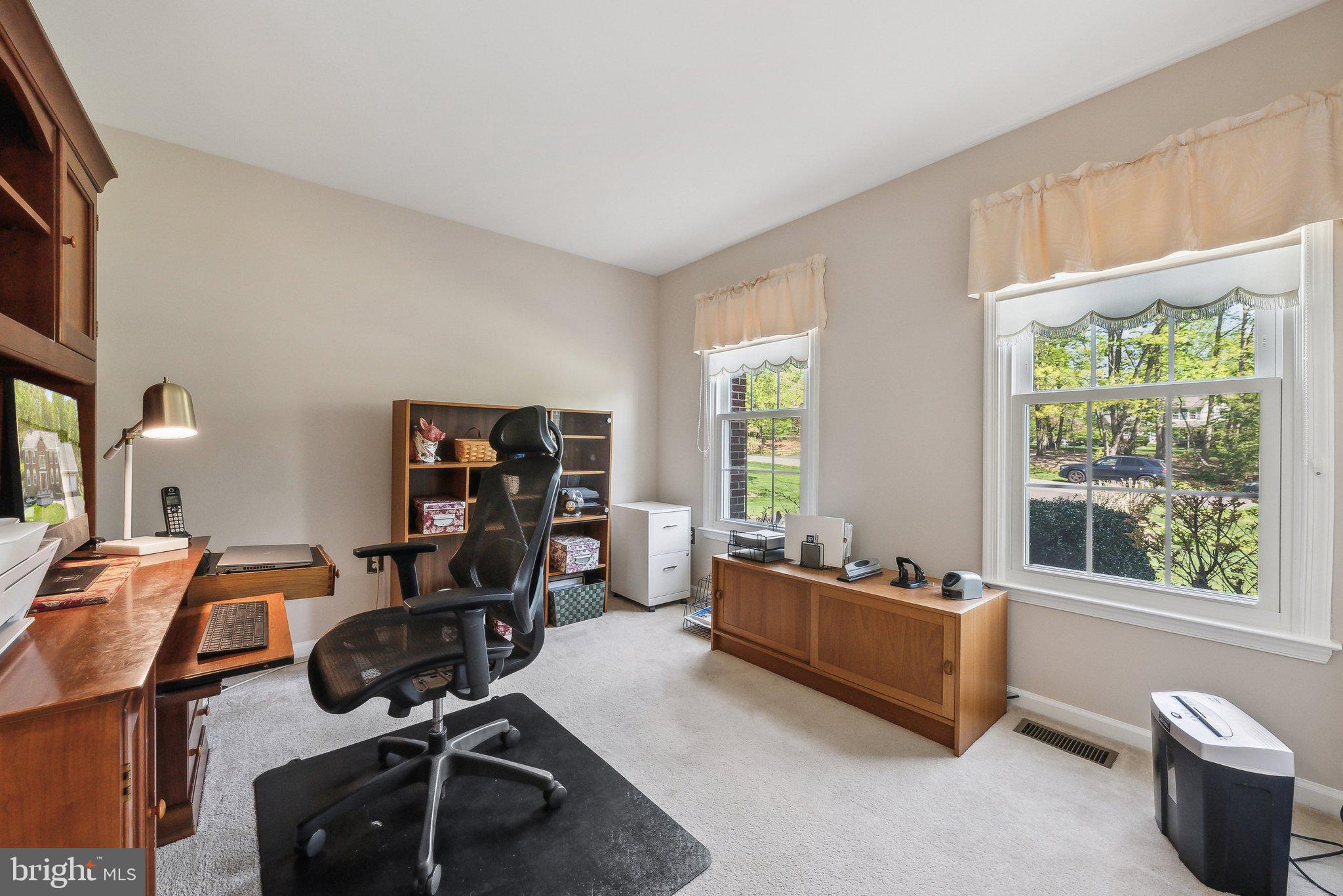 BARRINGTON OAKS - Residential