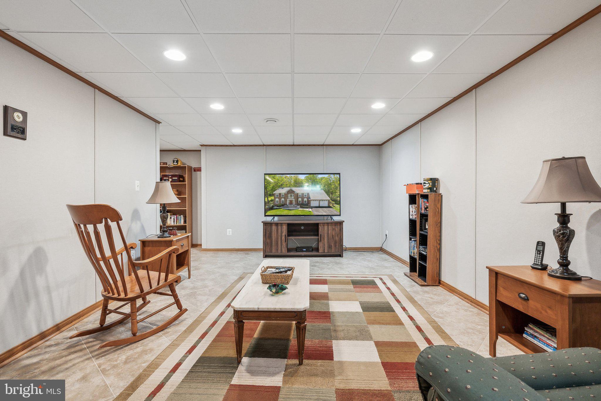 BARRINGTON OAKS - Residential