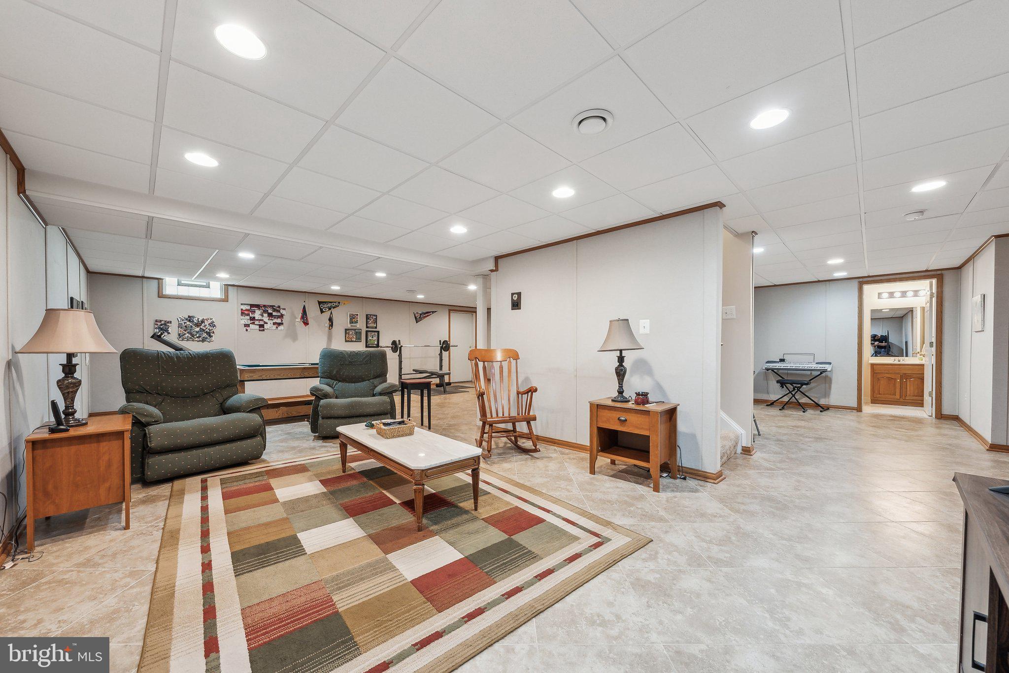 BARRINGTON OAKS - Residential