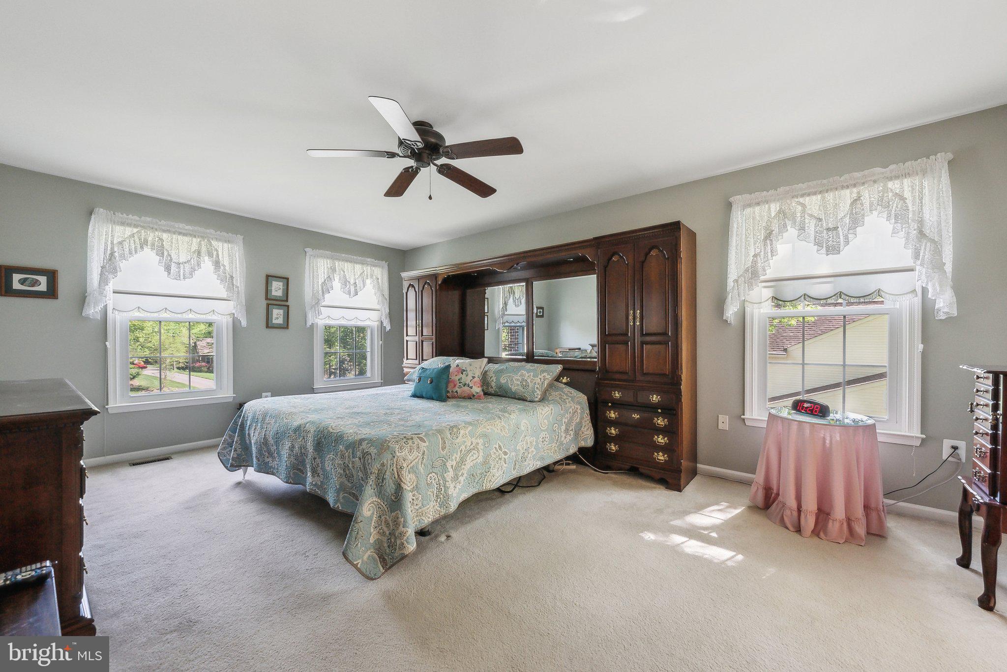 BARRINGTON OAKS - Residential