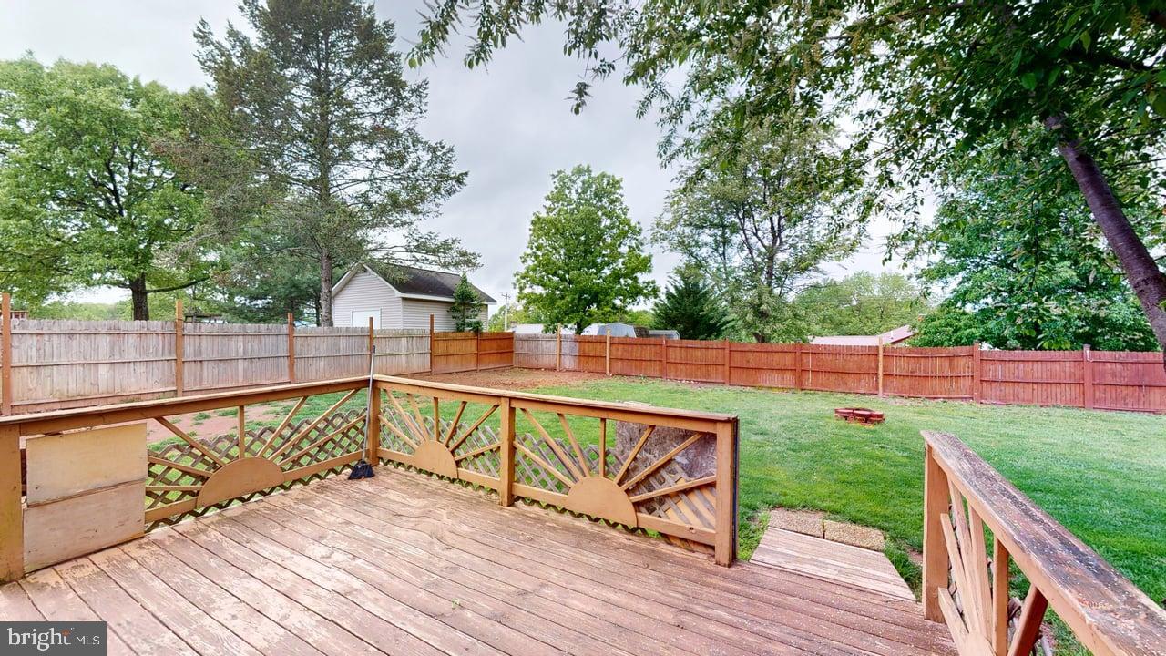 NEW SUNRISE SUMMIT - Residential