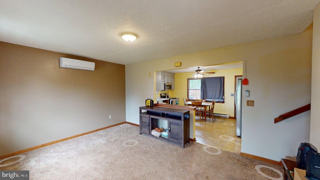 NEW SUNRISE SUMMIT - Residential