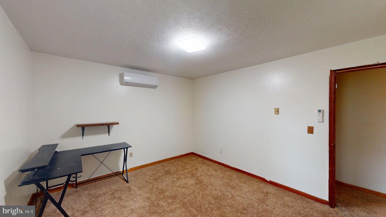 NEW SUNRISE SUMMIT - Residential