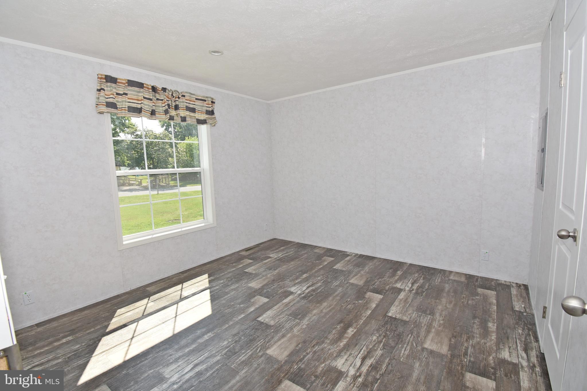 WESTSIDE MHP - Residential