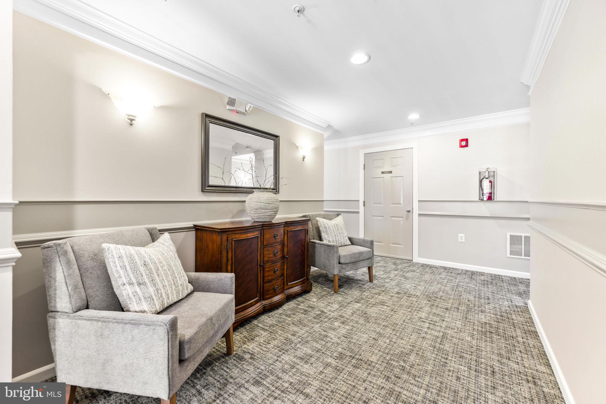 COURTYARDS AT WAVERLY WOODS EAST - Residential