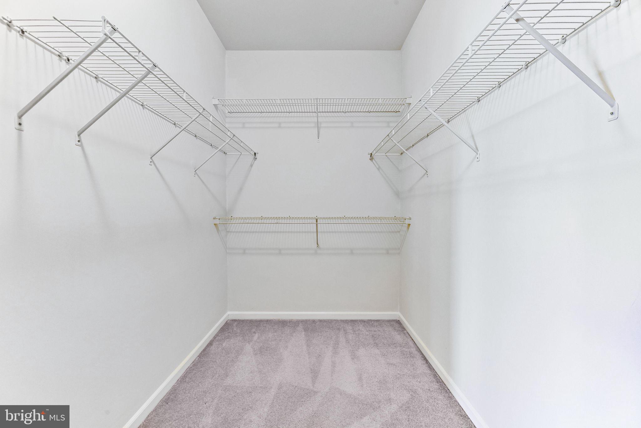 COURTYARDS AT WAVERLY WOODS EAST - Residential