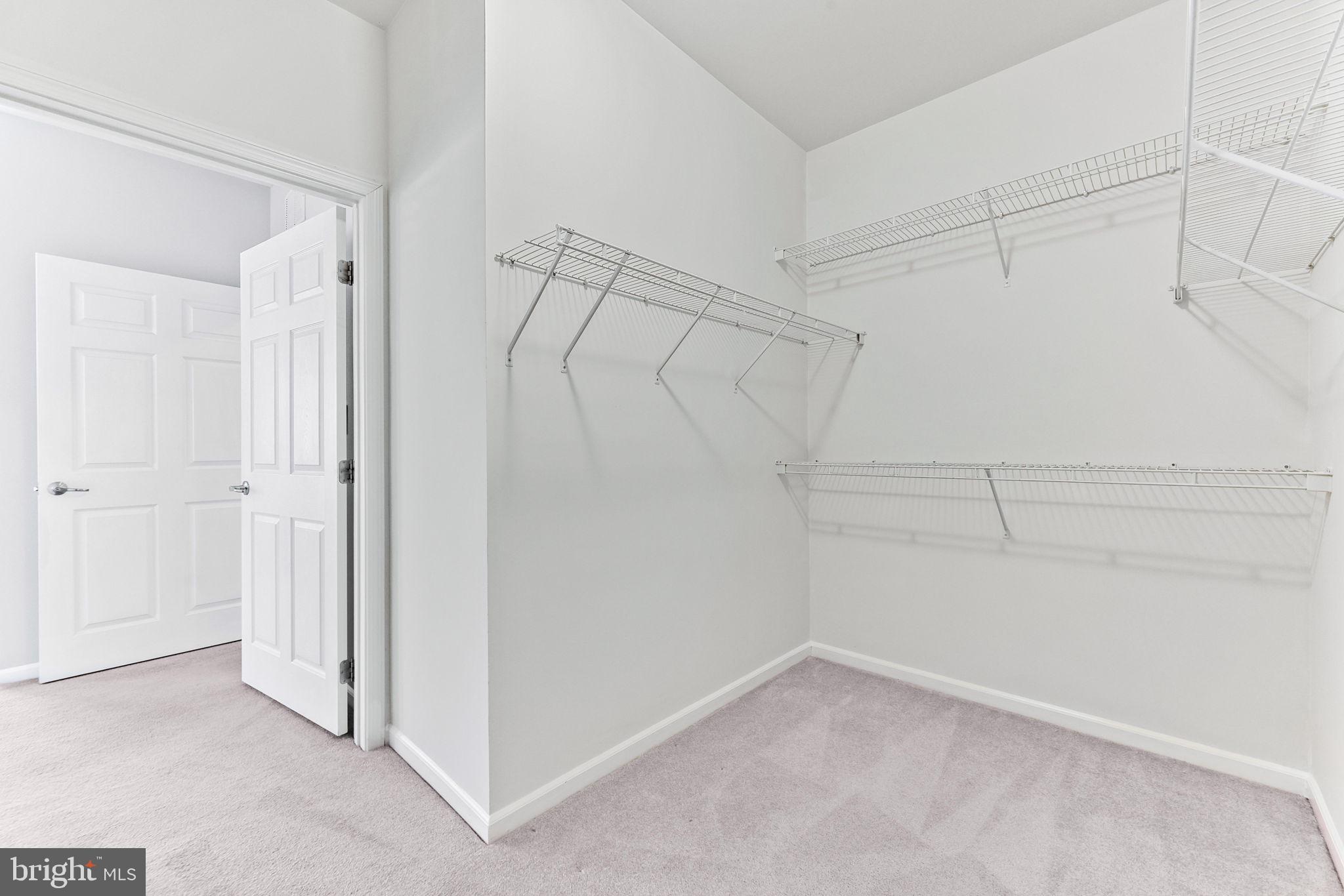 COURTYARDS AT WAVERLY WOODS EAST - Residential